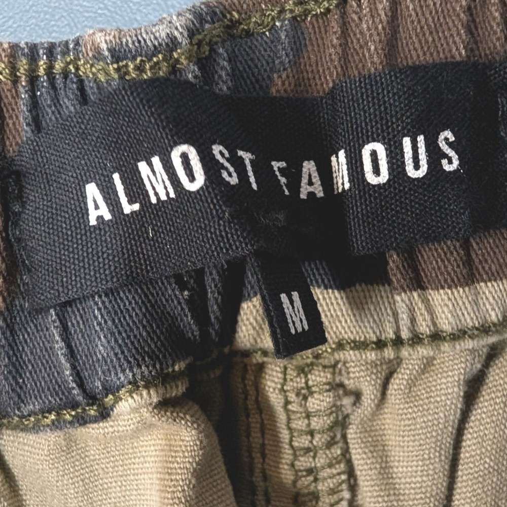 Almost Famous Camo Cargo Pants Womens Medium Green Camouflage Belted PW86A-94C - Picture 5 of 13
